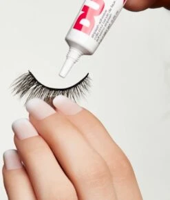 DUO - Lash Adhesive Wimperlijm - Dark -Maquillage Cosmetics 1022x1200 9