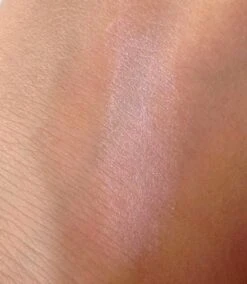 Makeup Revolution - The One Blush Stick - Dream -Maquillage Cosmetics 1042x1200 4