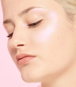 L’Oréal Paris 01 Iconoc Glow Highlighter - Poeder Highlighter - 9 Gr. -Maquillage Cosmetics 1055x1200 1