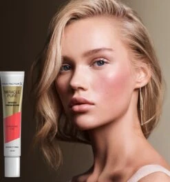 Max Factor Miracle Pure Vegan Blush 002 Sunlit Coral -Maquillage Cosmetics 1123x1200 4