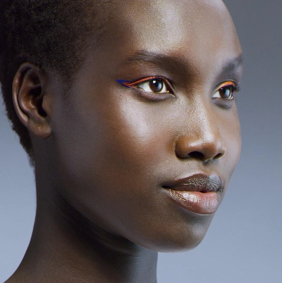 L'Oréal Paris Matte Signature Eyeliner Van Superliner – Matte Liquid Eyeliner – Waterproof - 07 Copper – Bruin 12 L'Oréal Paris Matte Signature Eyeliner Van Superliner – Matte Liquid Eyeliner – Waterproof - 07 Copper – Bruin – Image 10