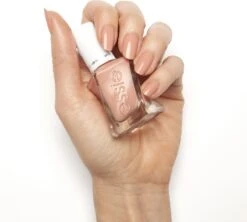 Essie Gel Couture - 30 Sew Me - Beige Nagellak - 13,5 Ml -Maquillage Cosmetics 1200x1079 8