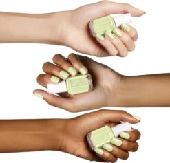 Essie Nagellak - 371 Chillato -Maquillage Cosmetics 1200x1152 16