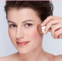 Bourjois Little Rount Pot Blush - 032 Gold 17 Bourjois Little Rount Pot Blush - 032 Gold -Maquillage Cosmetics 1200x1173 4