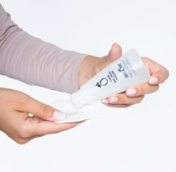 Herome Nagellakremover Nagellakverwijderaar - Nagelverzorging - Caring Nail Polish Remover - Acetonvrij - 120ml -Maquillage Cosmetics 1200x1175 17