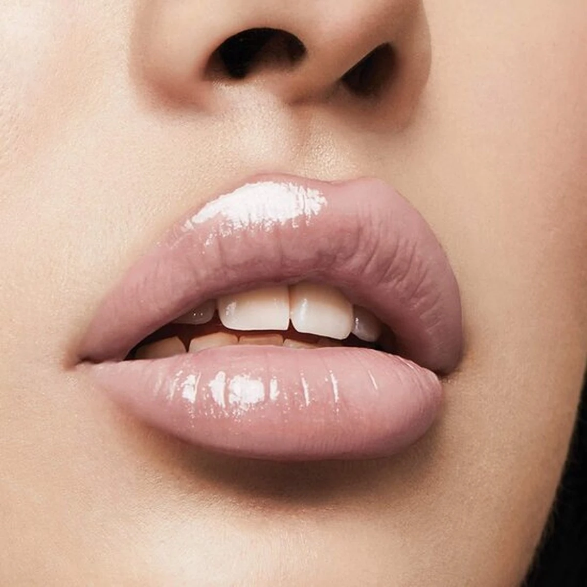 Milani - Keep It Full Nourishing - Lip Plumper Gloss - 07 Almost Natural - Lipgloss - Roze - 3.70 Ml 4 Milani - Keep It Full Nourishing - Lip Plumper Gloss - 07 Almost Natural - Lipgloss - Roze - 3.70 Ml – Image 2