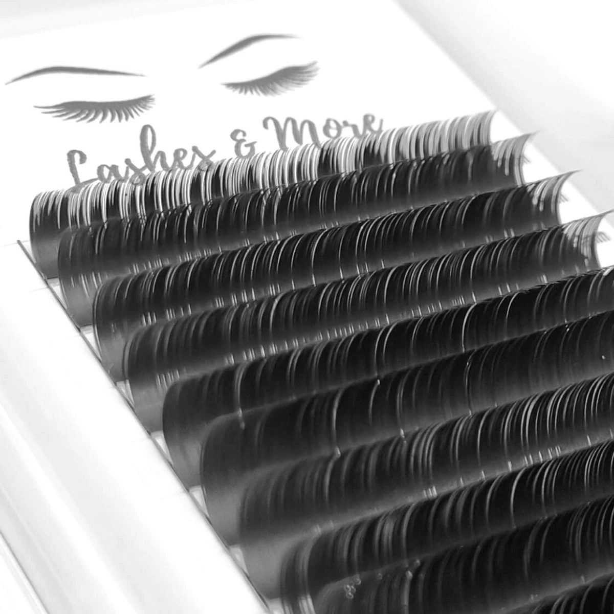 Lashes & More Wimperextensions - One By One - C Krul – Dikte 0.15 – Lengte Mixed – 16 Rijen In Een Tray- Nepwimpers - Flat Lashes - Verkrijgbaar In C En D Krul En In Dikte 0.15 En 0.20 4 Lashes & More Wimperextensions - One By One - C Krul – Dikte 0.15 – Lengte Mixed – 16 Rijen In Een Tray- Nepwimpers - Flat Lashes - Verkrijgbaar In C En D Krul En In Dikte 0.15 En 0.20 – Image 2