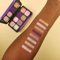 Makeup Revolution - Forever Flawless Dynamic Eyeshadow Palette 14 Makeup Revolution - Forever Flawless Dynamic Eyeshadow Palette -Maquillage Cosmetics 1200x1200 1858