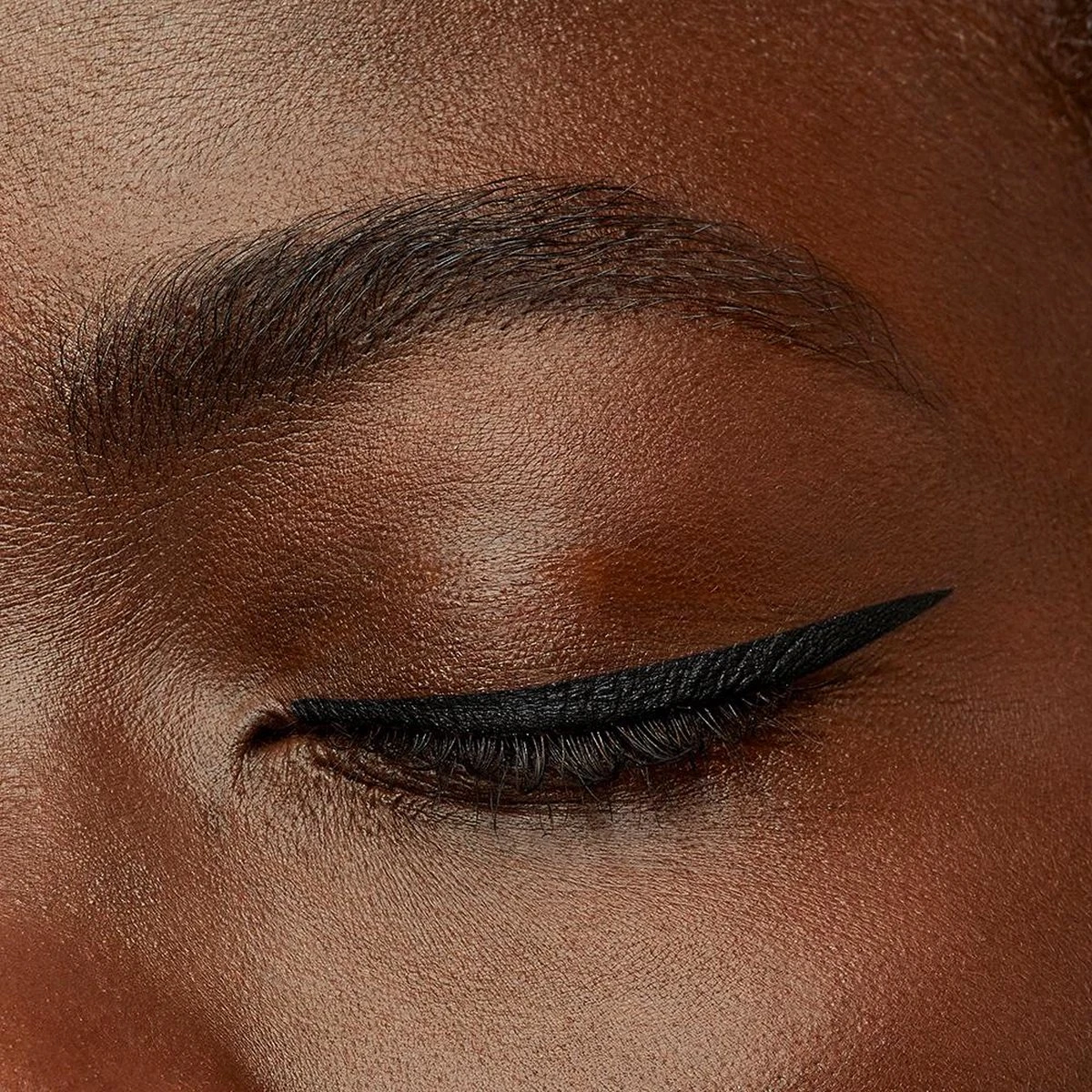 Bourjois Contour Clubbing Waterproof Oogpotlood - 41 Black Party 15 Bourjois Contour Clubbing Waterproof Oogpotlood - 41 Black Party – Image 13