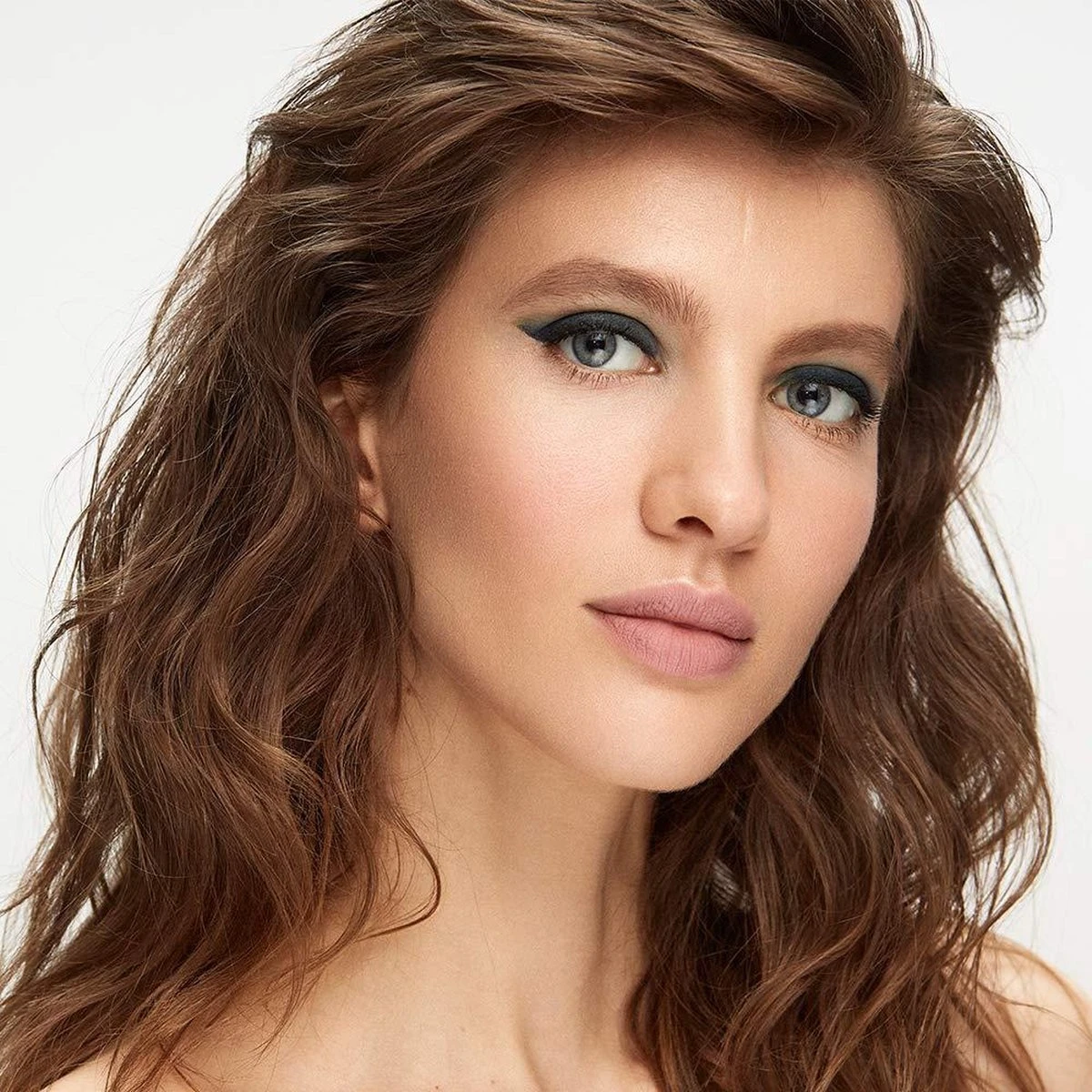 OK Beauty Donkere Smaragd Waterproof Smudge-Proof Makeup Eye Liner Kajal Pencil Oogpotlood And Eyeshadow In 5 Trendy Colors (Galaxy) 4 OK Beauty Donkere Smaragd Waterproof Smudge-Proof Makeup Eye Liner Kajal Pencil Oogpotlood And Eyeshadow In 5 Trendy Colors (Galaxy) – Image 2