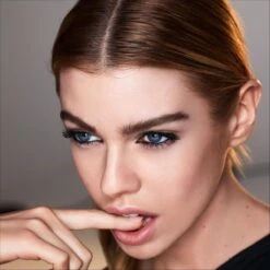 Max Factor Kohl Pencil Oogpotlood - 020 Black -Maquillage Cosmetics 1200x1200 1995