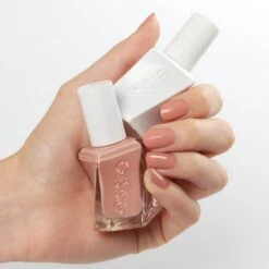 Essie Gel Couture - 30 Sew Me - Beige Nagellak - 13,5 Ml -Maquillage Cosmetics 1200x1200 2351