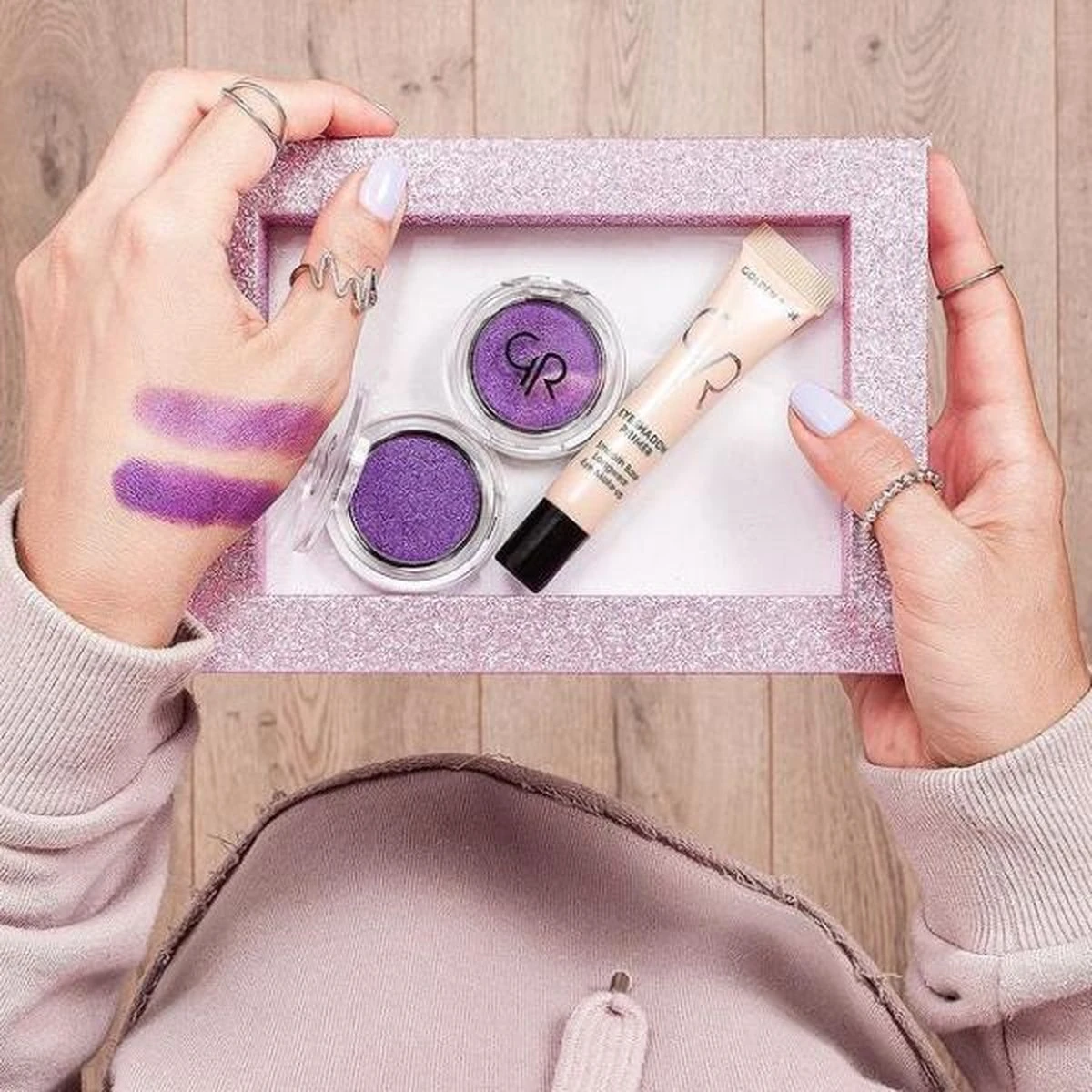 Golden Rose Eyeshadow Primer Oogschaduw Basis Transparante Oogschaduw Primer 6 Golden Rose Eyeshadow Primer Oogschaduw Basis Transparante Oogschaduw Primer – Image 4