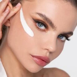 Meroda Changing Foundation - Kleurveranderende Foundation - 30ml -Maquillage Cosmetics 1200x1200 282