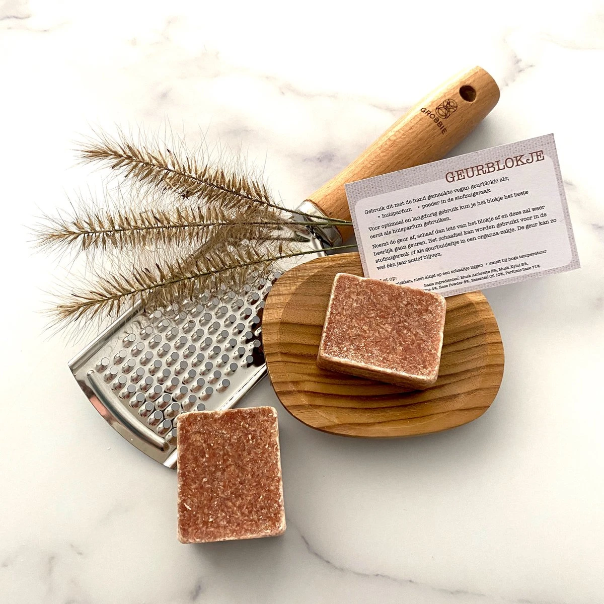 2 Amberblokjes - Geurblokjes - Incl - Schaaltje - Rasp - Organza Zakjes - Geschenkset Vrouwen 4 2 Amberblokjes - Geurblokjes - Incl - Schaaltje - Rasp - Organza Zakjes - Geschenkset Vrouwen – Image 2