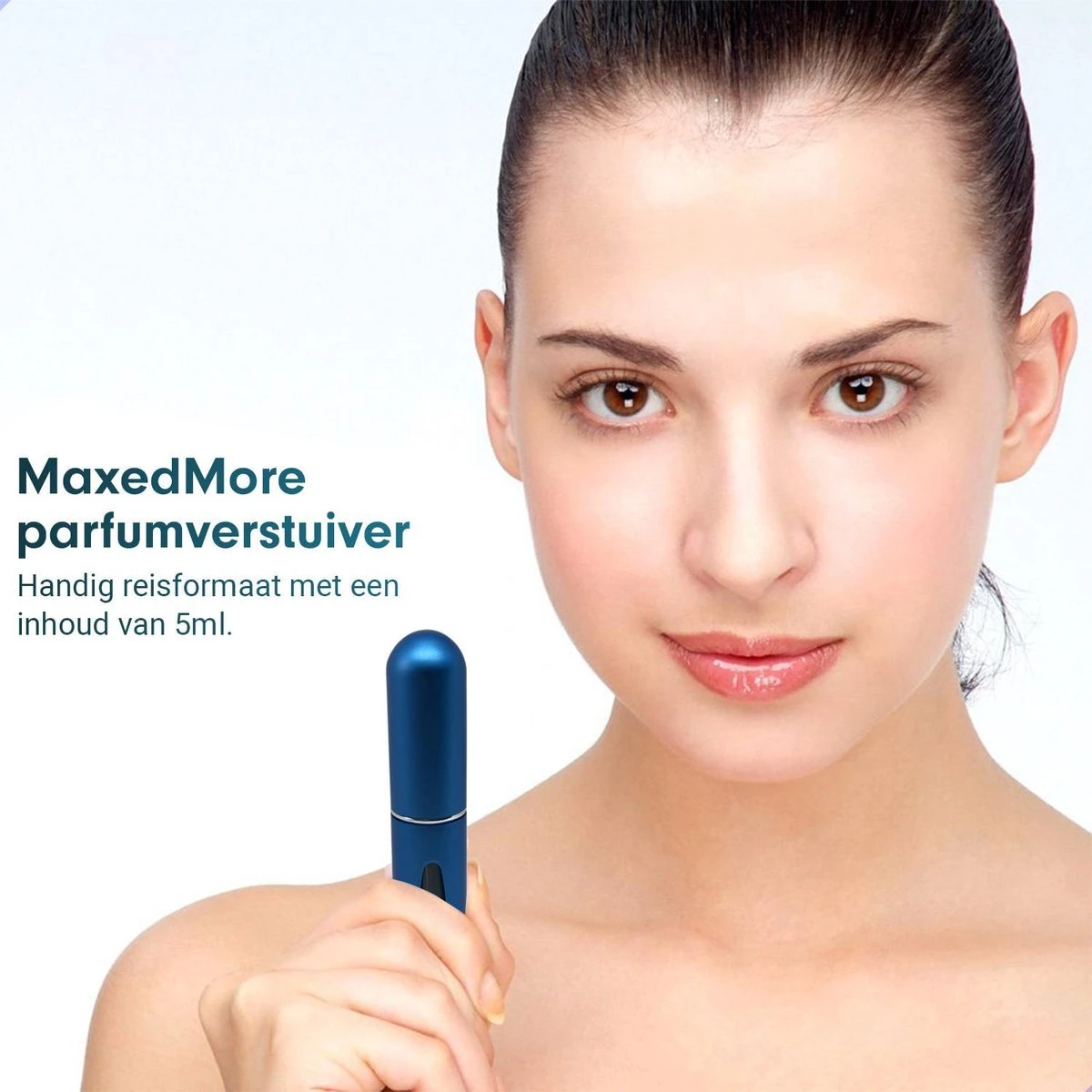 MaxedMore Navulbare Parfumverstuiver 5ml Blauw - 65 Keer Spraybare Parfum Verstuiver - Hervulbaar Tasverstuiver Voor Parfum - Meeneem Mini Geur Flesje Voor Op Reis - Lipstick Formaat Navulbaar Parfumflesje 6 MaxedMore Navulbare Parfumverstuiver 5ml Blauw - 65 Keer Spraybare Parfum Verstuiver - Hervulbaar Tasverstuiver Voor Parfum - Meeneem Mini Geur Flesje Voor Op Reis - Lipstick Formaat Navulbaar Parfumflesje – Image 4