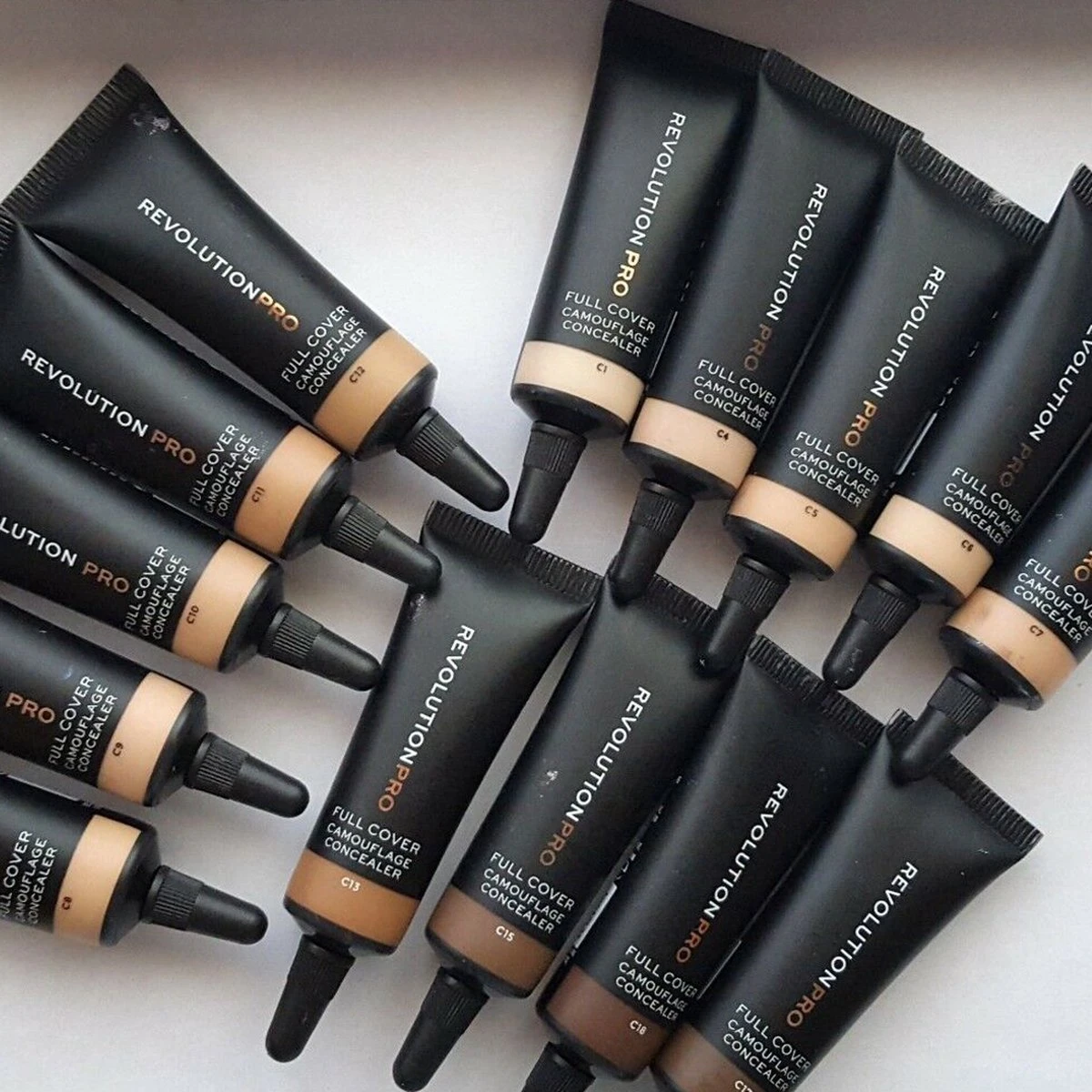 Makeup Revolution Revolution Beauty Pro Full Cover Camouflage Concealer 3 Makeup Revolution Revolution Beauty Pro Full Cover Camouflage Concealer