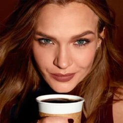 Maybelline SuperStay Matte Ink Lipstick - 260 Hazelnut Hypnotizer - Nude Lippenstift - 5 Ml -Maquillage Cosmetics 1200x1200 766