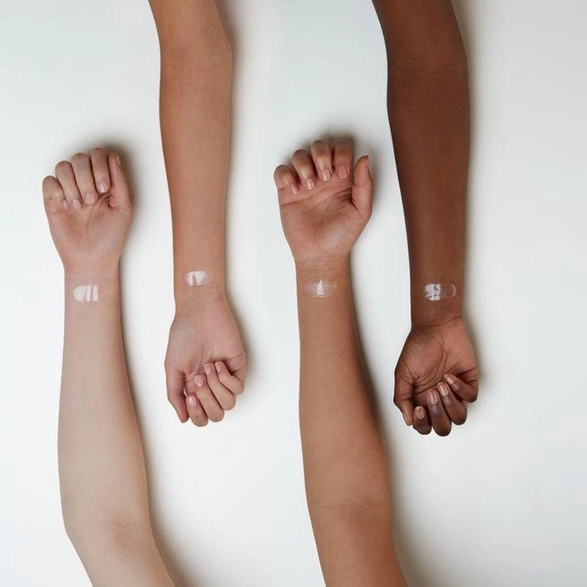 Essence What The Fake! Plumping Lip Filler Lipgloss 4,2 Ml 01 Oh My Plump! 7 Essence What The Fake! Plumping Lip Filler Lipgloss 4,2 Ml 01 Oh My Plump! – Image 5