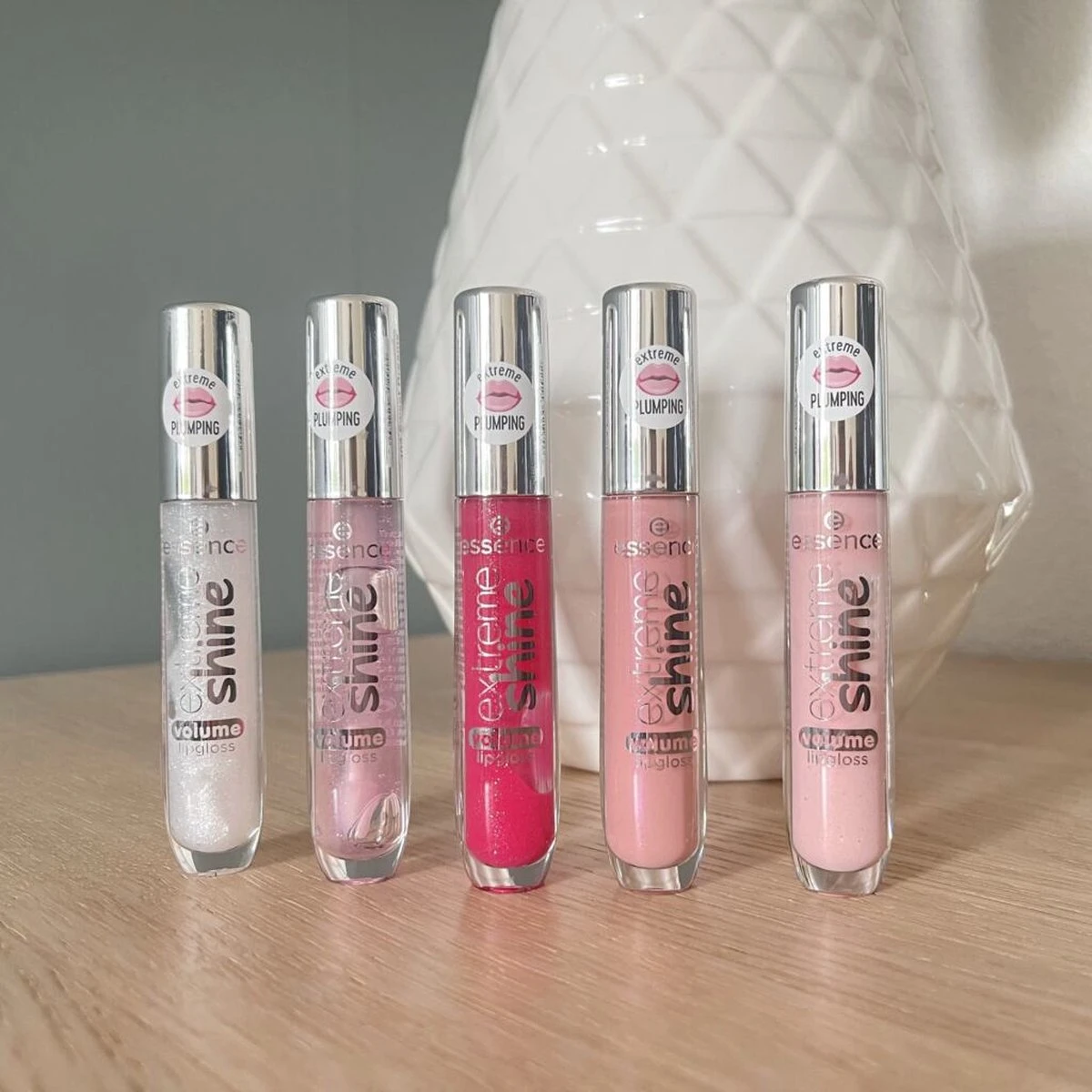 Essence Extreme Shine Volume Lipgloss 5 Ml 02 Summer Punch 4 Essence Extreme Shine Volume Lipgloss 5 Ml 02 Summer Punch – Image 2