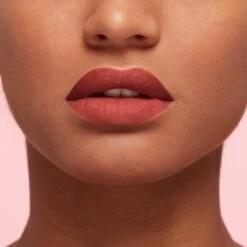 L’Oréal Paris Les Macarons Langhoudende Matte Lipstick - 834 Infinite Spice - Nude - 6,7 Ml -Maquillage Cosmetics 1200x1200 873