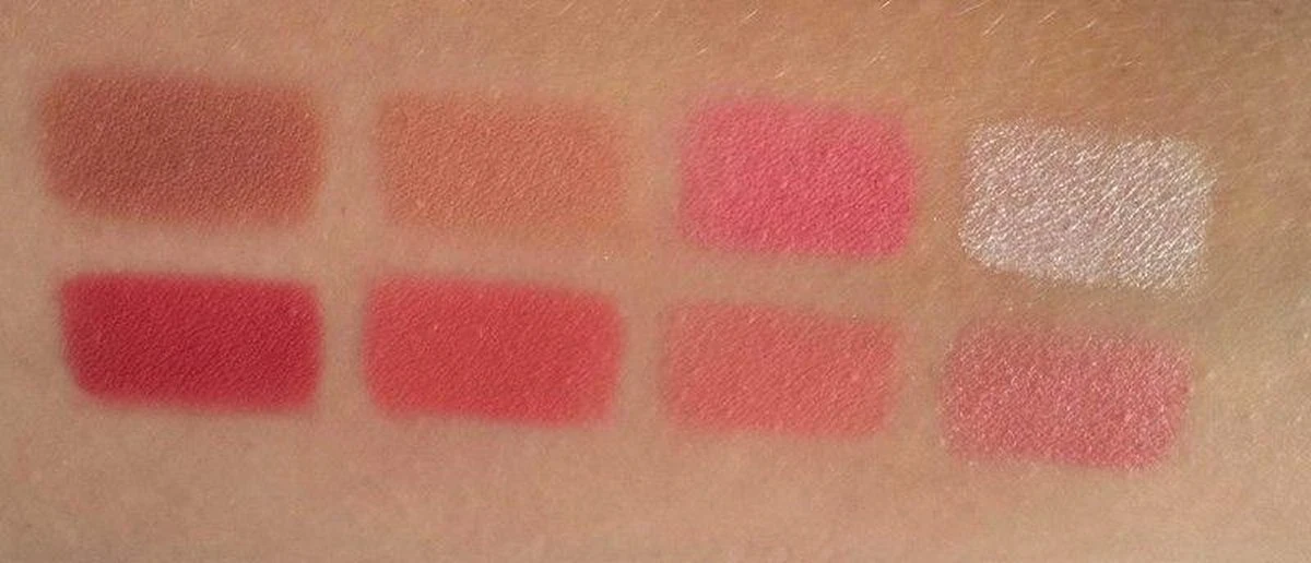 Makeup Revolution Ultra Blush & Contour Palette - Sugar And Spice 6 Makeup Revolution Ultra Blush & Contour Palette - Sugar And Spice – Image 4
