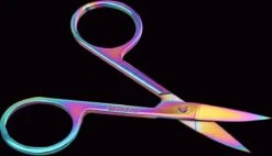 Nagelschaartje - Schaar Gebruik Voor Manicure / Wenkbrauwen - Kameleon Schaartje -Maquillage Cosmetics 1200x690 1