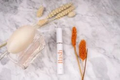 Célie Beauty FLASH - Wimperserum - Binnen 1 Week Zichtbaar Resultaat - 100% Vegan - Wimpergroei - Wimperverzorging - Volle Wimpers - Dikke Wimpers - 3ml - Hydraterend 14 Célie Beauty FLASH - Wimperserum - Binnen 1 Week Zichtbaar Resultaat - 100% Vegan - Wimpergroei - Wimperverzorging - Volle Wimpers - Dikke Wimpers - 3ml - Hydraterend -Maquillage Cosmetics 1200x800 22