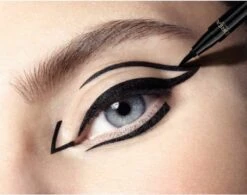 L’Oréal Paris Superliner Tattoo Signature - Black - Eyeliner -Maquillage Cosmetics 1200x945 2
