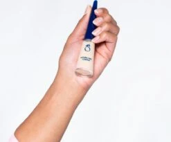 Herome Natural Nail Colour Salmon - Verstevigende Nagellak Met Een Natuurlijke Glans - 10ml. -Maquillage Cosmetics 1200x995 4