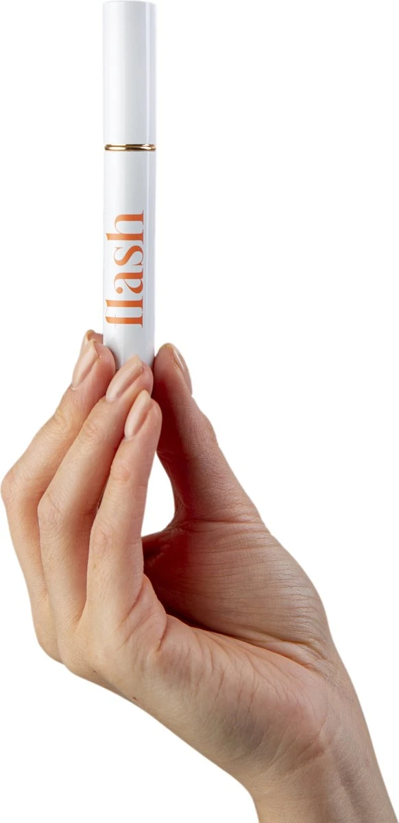 Célie Beauty FLASH - Wimperserum - Binnen 1 Week Zichtbaar Resultaat - 100% Vegan - Wimpergroei - Wimperverzorging - Volle Wimpers - Dikke Wimpers - 3ml - Hydraterend 7 Célie Beauty FLASH - Wimperserum - Binnen 1 Week Zichtbaar Resultaat - 100% Vegan - Wimpergroei - Wimperverzorging - Volle Wimpers - Dikke Wimpers - 3ml - Hydraterend – Image 5