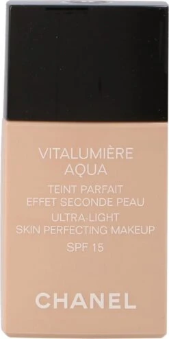 Chanel Vitalumiere Aqua Foundation - 30 Beige - SPF15 - 30 Ml -Maquillage Cosmetics 600x1200 1