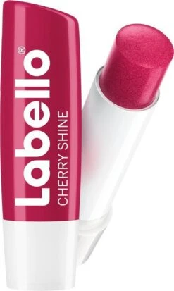 Labello Cherry Shine - Lippenbalsem -Maquillage Cosmetics 718x1200 5