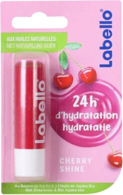 Labello Cherry Shine - Lippenbalsem -Maquillage Cosmetics 754x1200 6