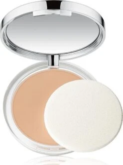 Clinique Almost Powder SPF 15 - Neutral - Make-uppoeder -Maquillage Cosmetics 893x1200 1