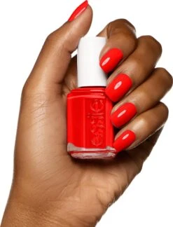 Essie Too Too Hot 63 - Rood - Nagellak -Maquillage Cosmetics 916x1200 4