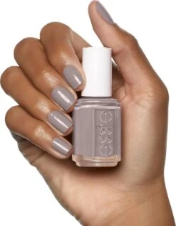 Essie® - Original - 77 Chinchilly - Grijs - Glanzende Nagellak - 13,5 Ml -Maquillage Cosmetics 931x1200 9