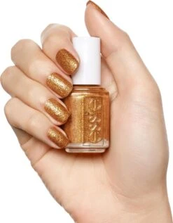 Essie Nagellak - 575 Can't Stop Her In Copper -Maquillage Cosmetics 936x1200 8
