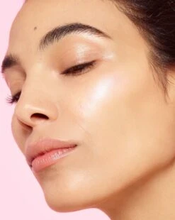 L’Oréal Paris 01 Iconoc Glow Highlighter - Poeder Highlighter - 9 Gr. -Maquillage Cosmetics 957x1200 2