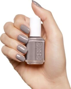 Essie® - Original - 77 Chinchilly - Grijs - Glanzende Nagellak - 13,5 Ml -Maquillage Cosmetics 958x1200 3