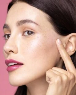 Labello Coral Crayon Lippenbalsem - Hydratatie & Intensieve Kleur -Maquillage Cosmetics 960x1200 37