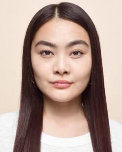 Rimmel London Lasting Matte Foundation - 010 Warm Porcelain -Maquillage Cosmetics 961x1200 6