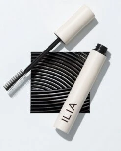 ILIA Beauty - Mascara After Midnight -Maquillage Cosmetics 962x1200 4