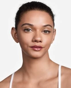 Clinique Beyond Perfecting Foundation + Concealer - 09 Neutral -Maquillage Cosmetics 968x1200