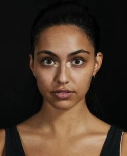 Maybelline Master Camo Correcting Pen Concealer - 40 Yellow -Maquillage Cosmetics 975x1200 1