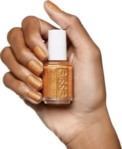 Essie Nagellak - 575 Can't Stop Her In Copper -Maquillage Cosmetics 984x1200 4